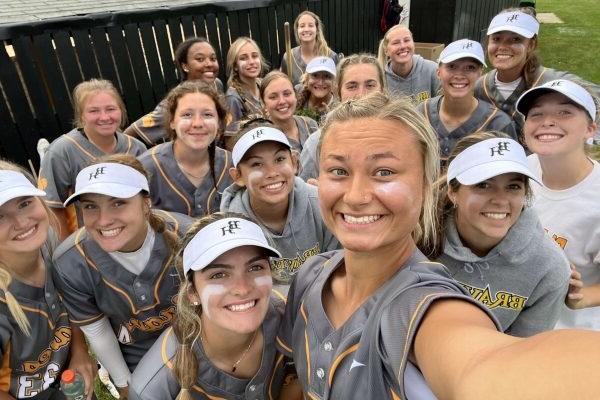 Smiling softball team selfie